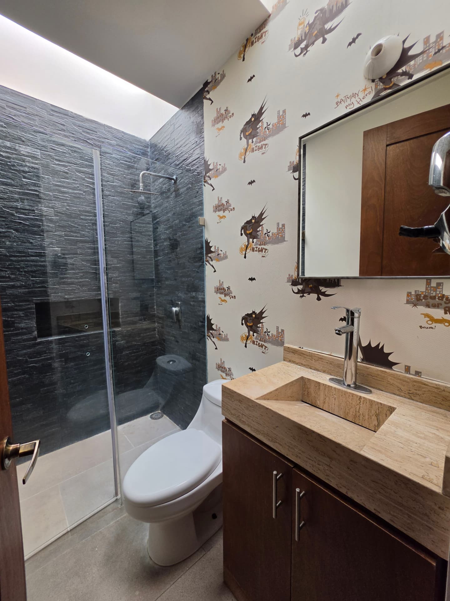 Baño completo con cancel de cristal