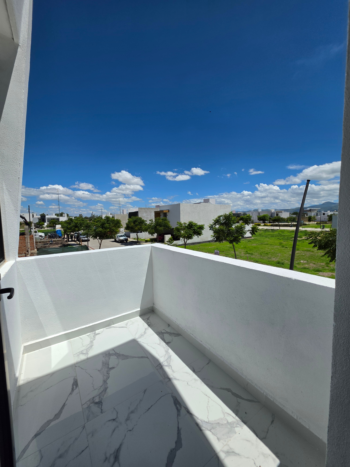 Balcón privado con vista hacia el fraccionamiento