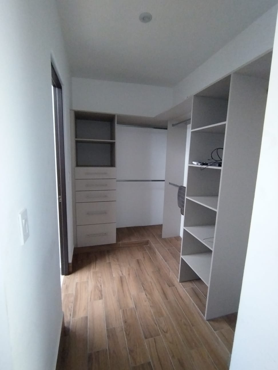 Vestidor en recámara principal