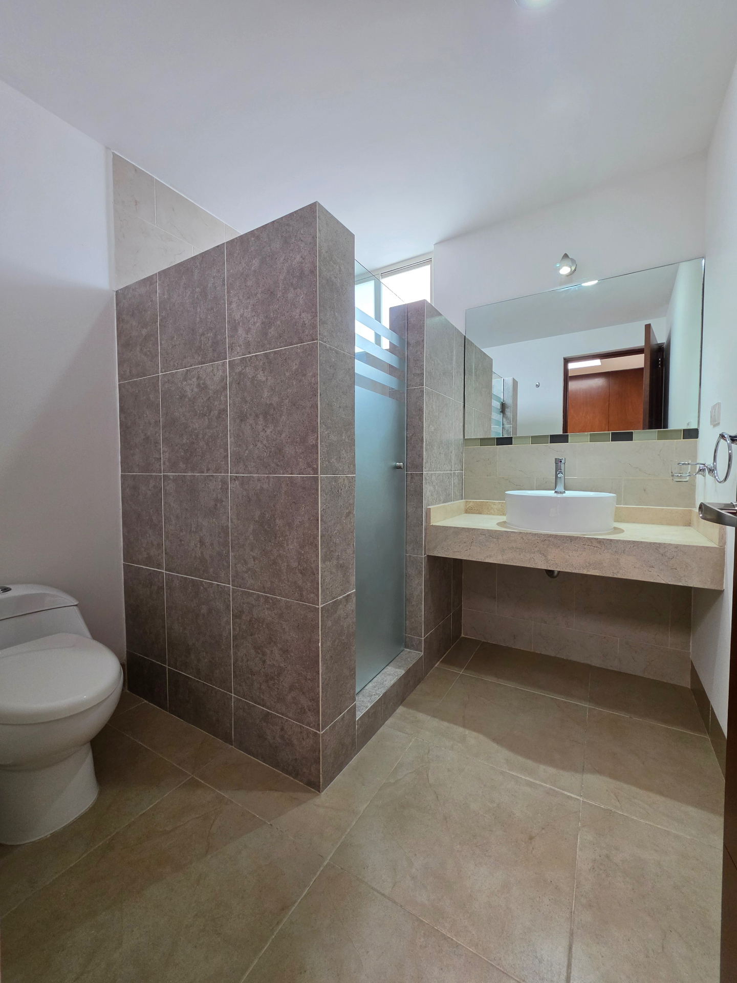 Baño principal con regadera