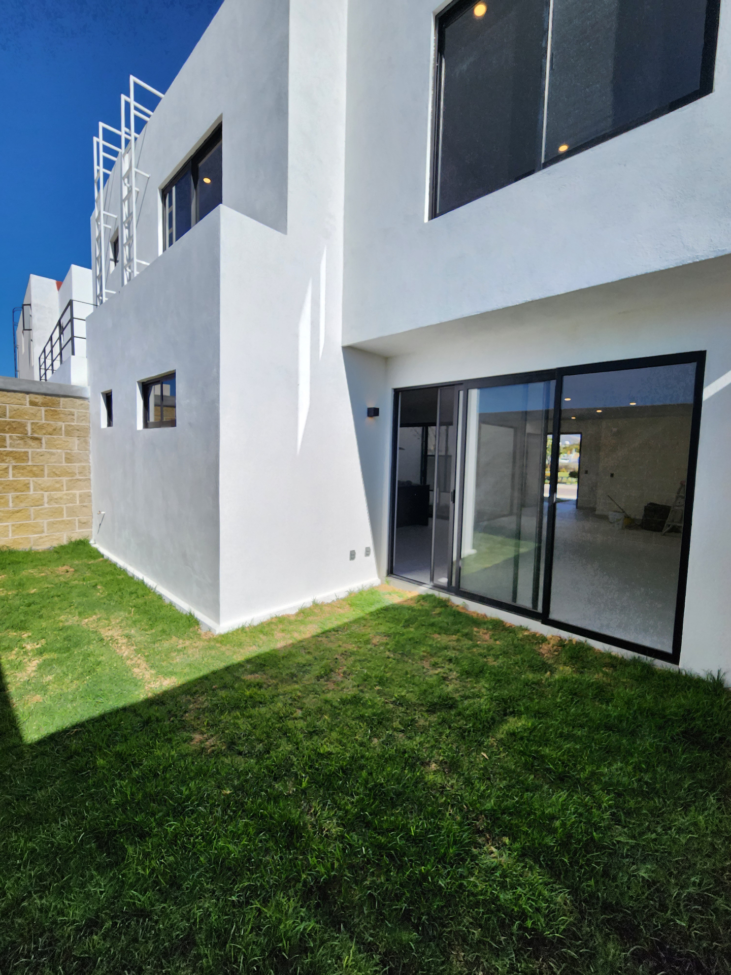 Jardín posterior