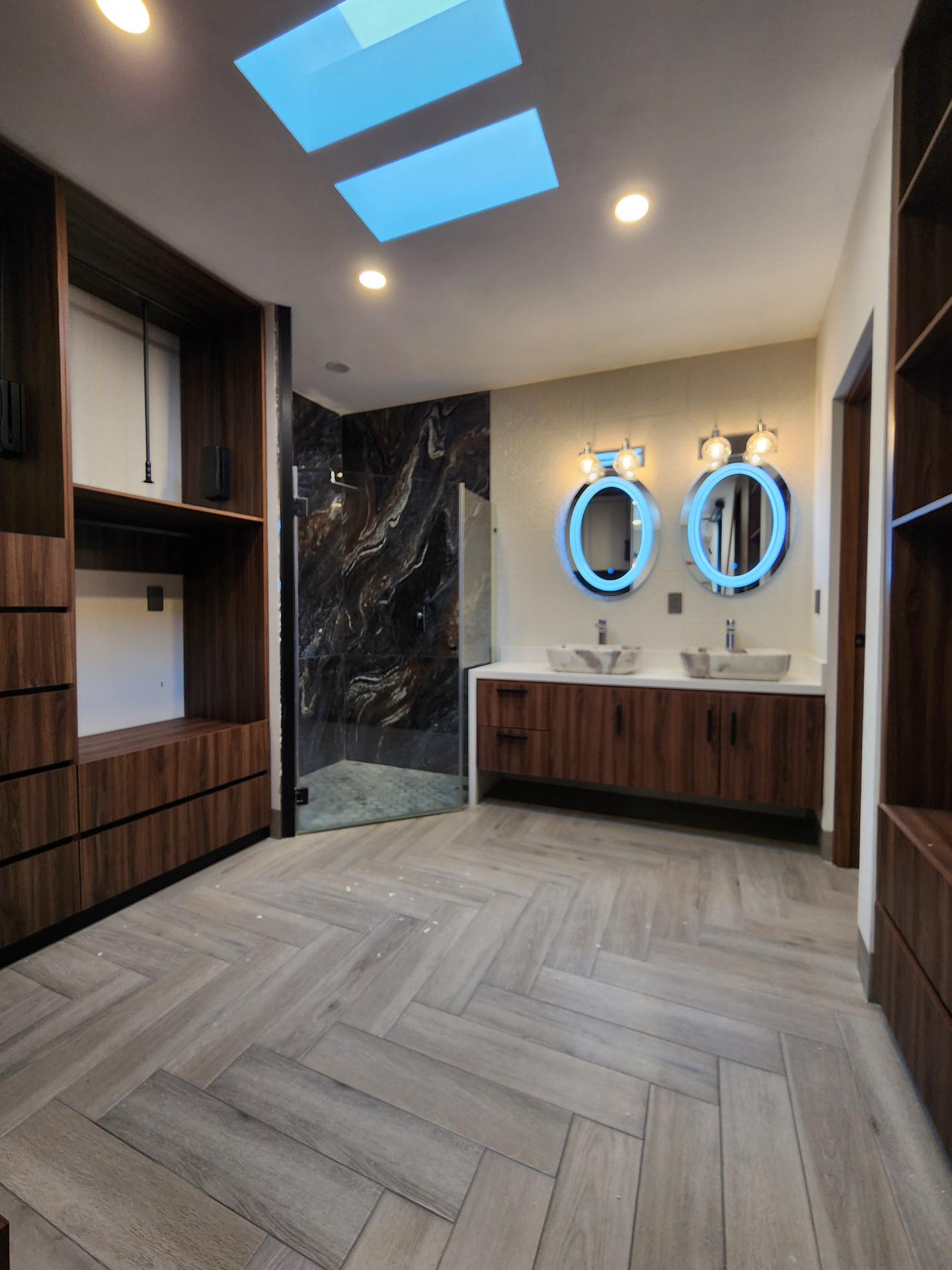 Baño y vestidor